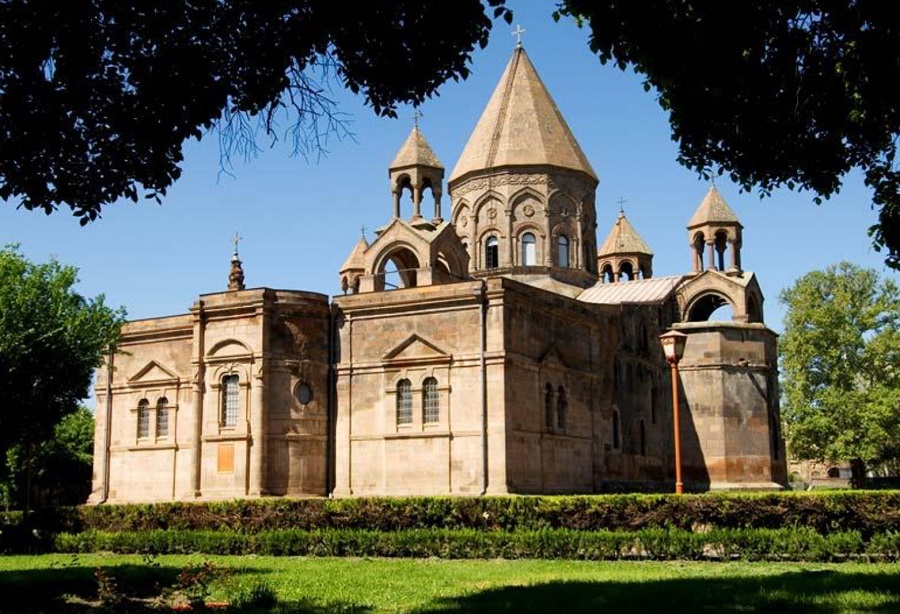 Հայաստանի եկեղեցին և ազգային ինքնությունը․ Մոլագարի առաջարկի վերլուծություն